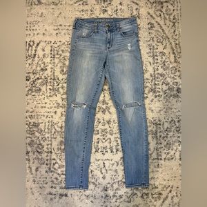 American eagle light wash skinny jeans